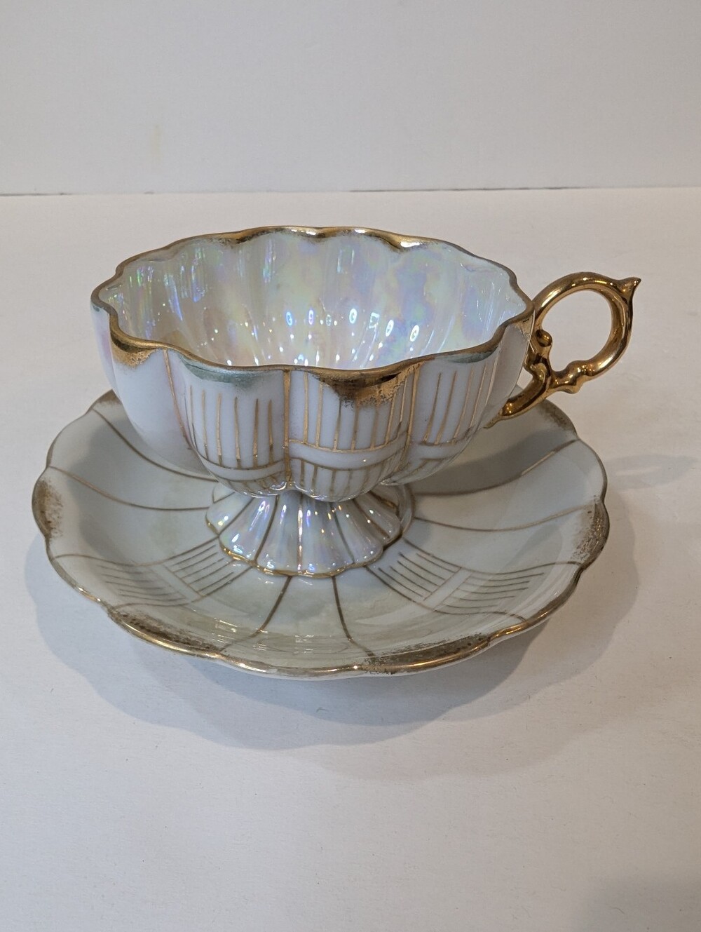 Vintage Royal Sealy Japan Iridescent Scalloped Teacup And Saucer Gold Accents